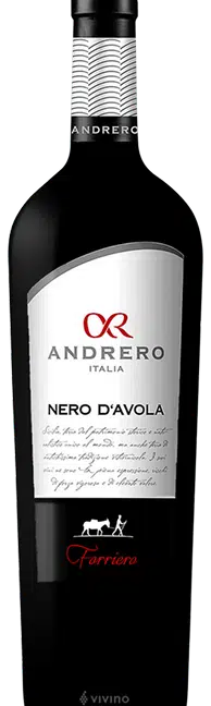 Bouteille de vin rouge, vin italien, nero d'avola