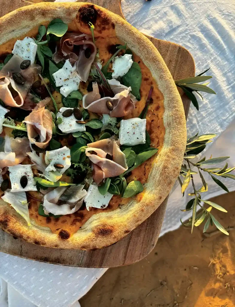 Pizza du moment, automne courge, camembert di buffalla, jambon de parme, graine de courge